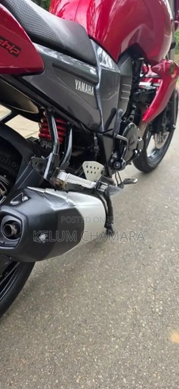 Yamaha FZ 2012
