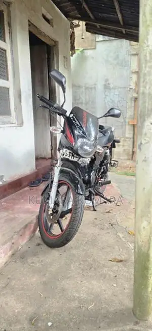 Bajaj Pulsar 180 2010