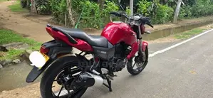 Yamaha FZ 2012