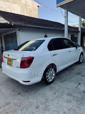 Toyota Axio NKE165 2015