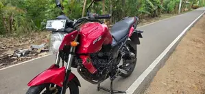 Yamaha FZ 2012