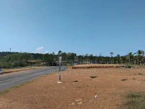 නාගොඩ බිම් කොටස්