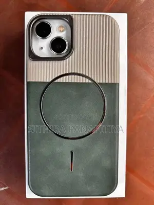 Apple iPhone 13 (Used)