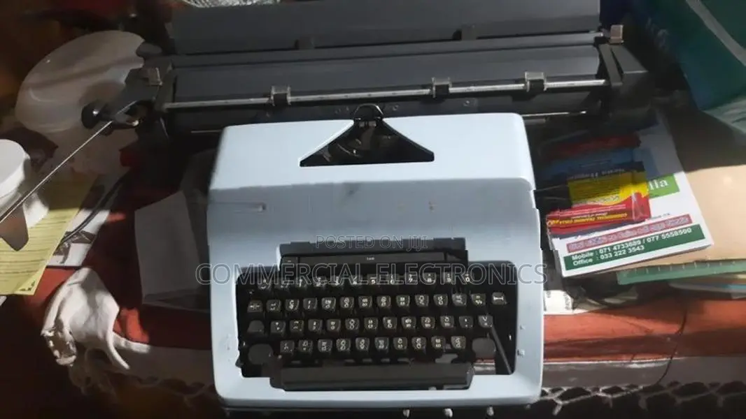 සිංහල ඔලිම්පියා අළුත්ම තත්වයේ Typewriter