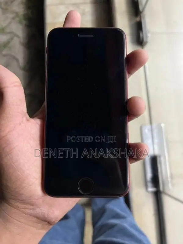 Apple iPhone 8 (Used)