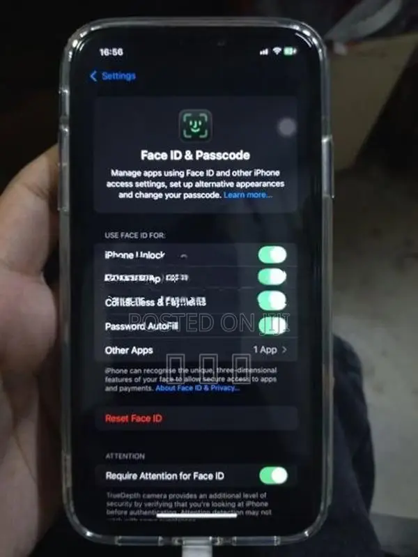 Apple iPhone XR (Used)