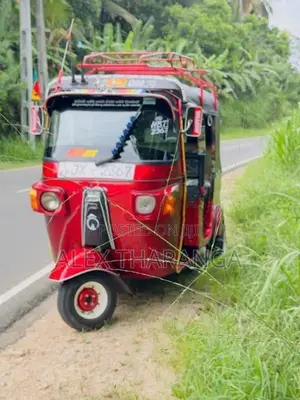 Bajaj RE 2005