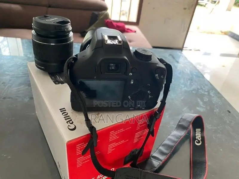 4000d with 18-55mm and 50mm lens