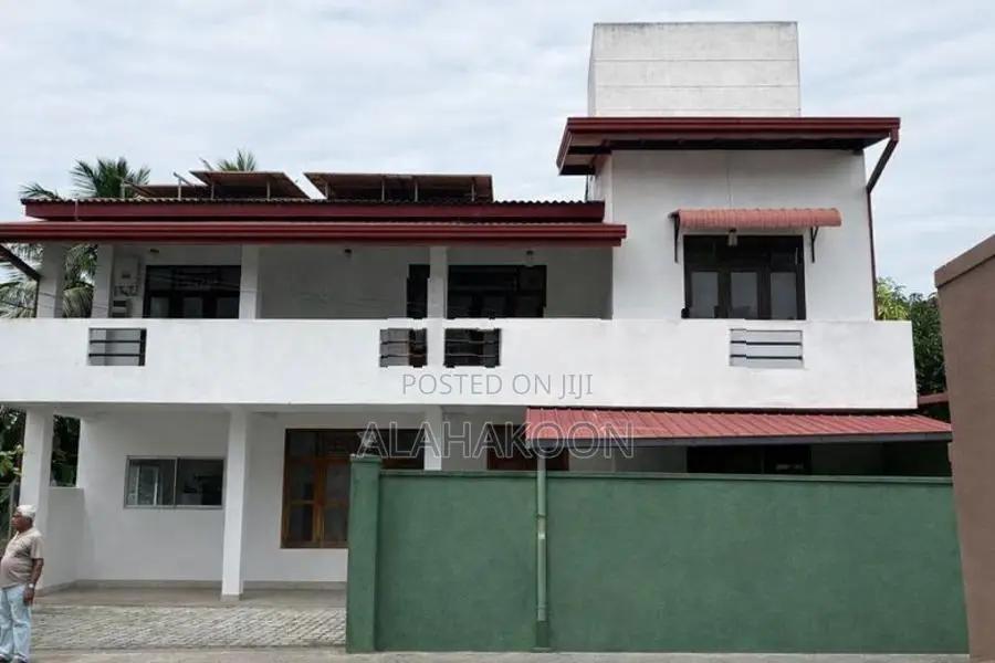 Luxury House With Commercial Building For Sale In Kolonnawa