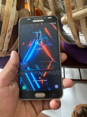 Samsung Galaxy J7 (Used)