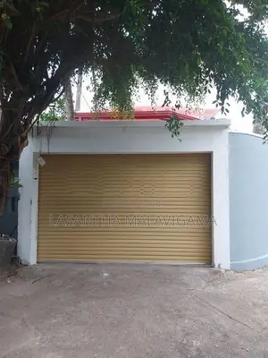 3 Storey House for sale in Athurugiriya