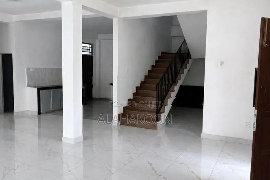 Luxury House With Commercial Building For Sale In Kolonnawa