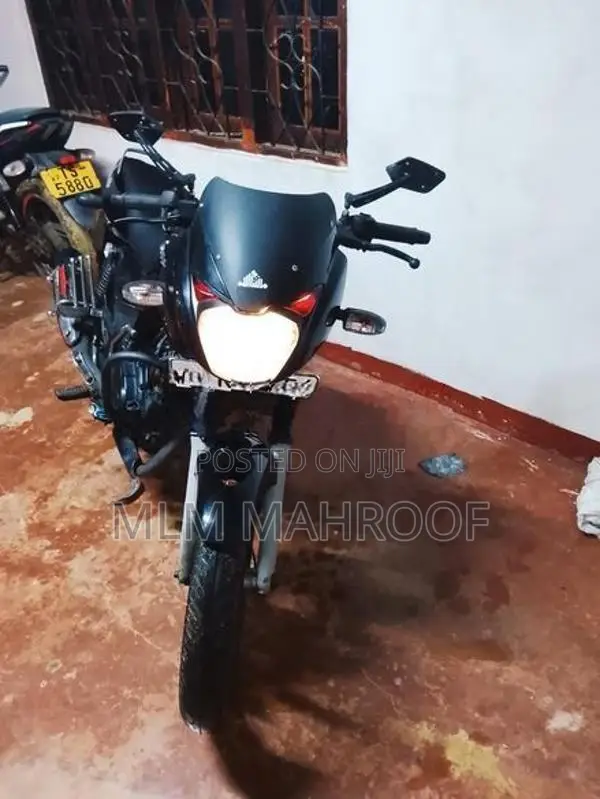Bajaj Pulsar 180 2007