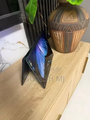 Yoga Book Ultra 7