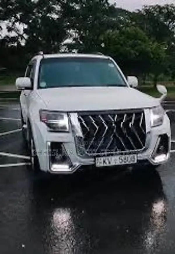 2015 Montero Face Lift Black HAWK