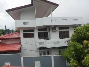 3 Storey House for sale in Athurugiriya
