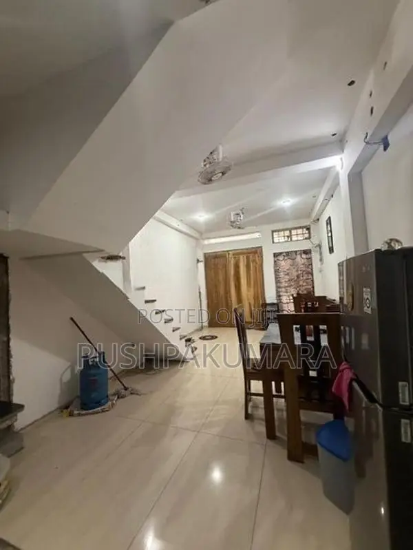 Apartment for Rent in Colombo 6 (File No 933 B/8)