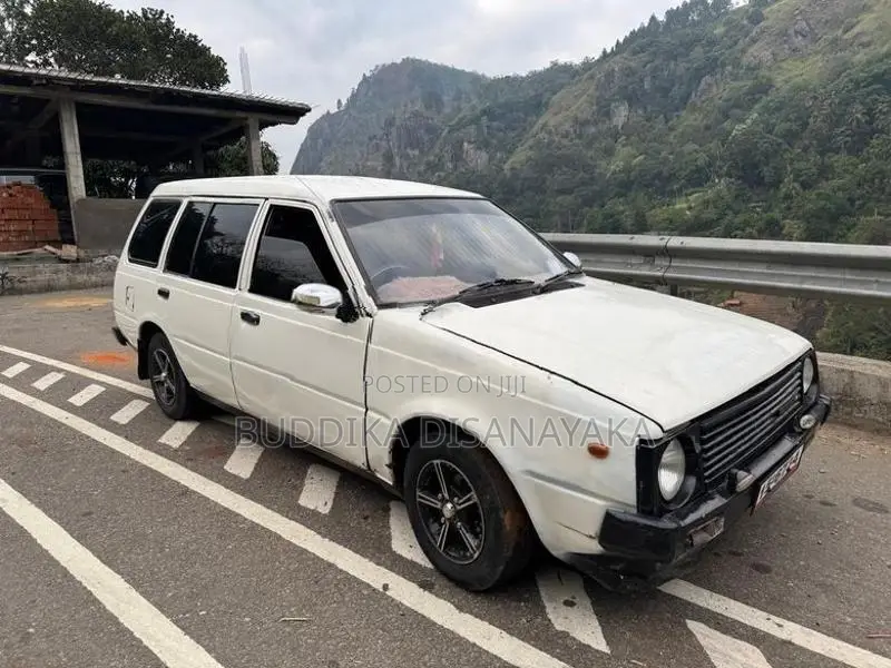 Nissan AD Wagon VB11 1984
