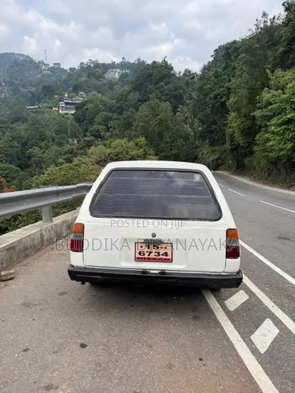 Nissan AD Wagon VB11 1984