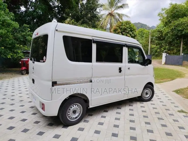 Nissan Clipper Dx 2025