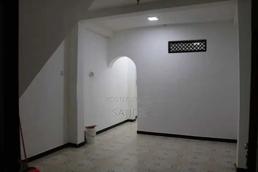 3 Storey House for Sale Colombo - 09, Dematagoada