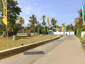 පඹුරණ ගාලු පාරට ලගින්ම බිම් කොටසක්