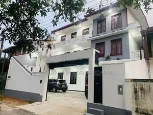 3 Storey House for sale in Matthegoda kottawa