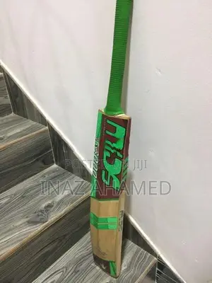 Mids Junior Cricket Bat