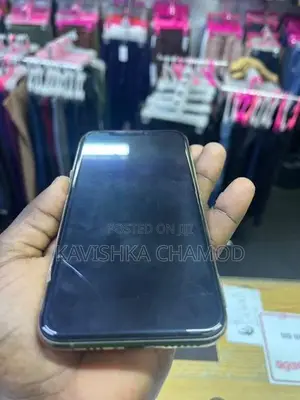Apple iPhone XS (Used)