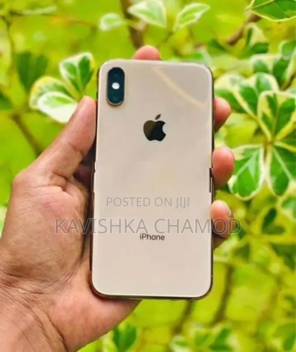 Apple iPhone XS (Used)