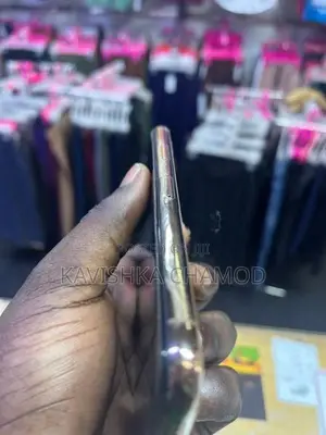 Apple iPhone XS (Used)