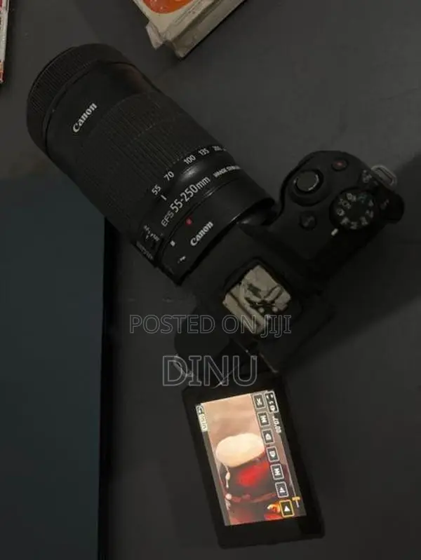 Canon M50 with Kit Lens & 55-250mm