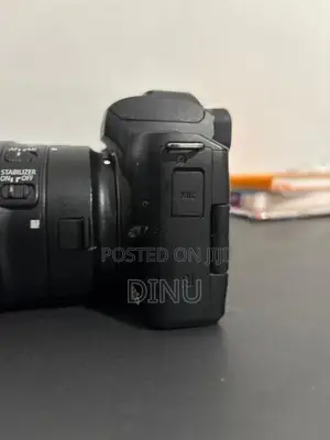 Canon M50 with Kit Lens & 55-250mm