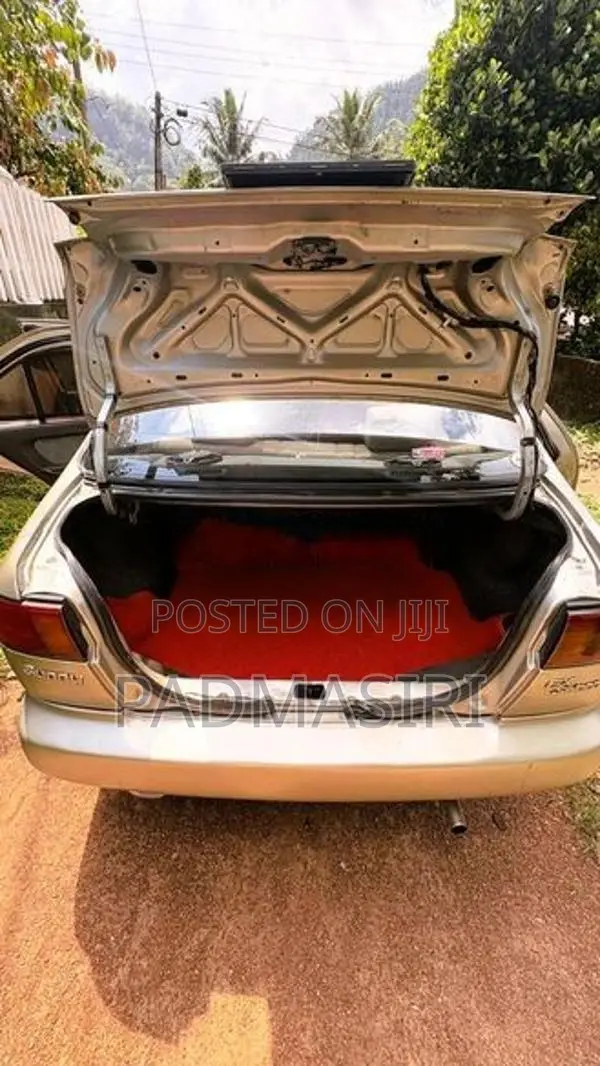Nissan Sunny FB 14 1994