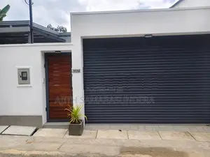 Newly Fully Renovated 3BR House in Piliyandala