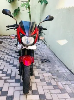 Bajaj Pulsar 180 2011
