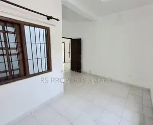 Luxury House For Sale - Colombo 05