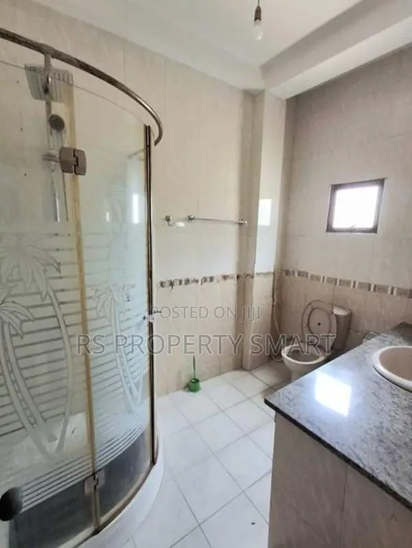 Luxury House For Sale - Colombo 05
