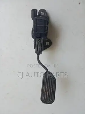 Toyota Prius 20 Accelarator Padel