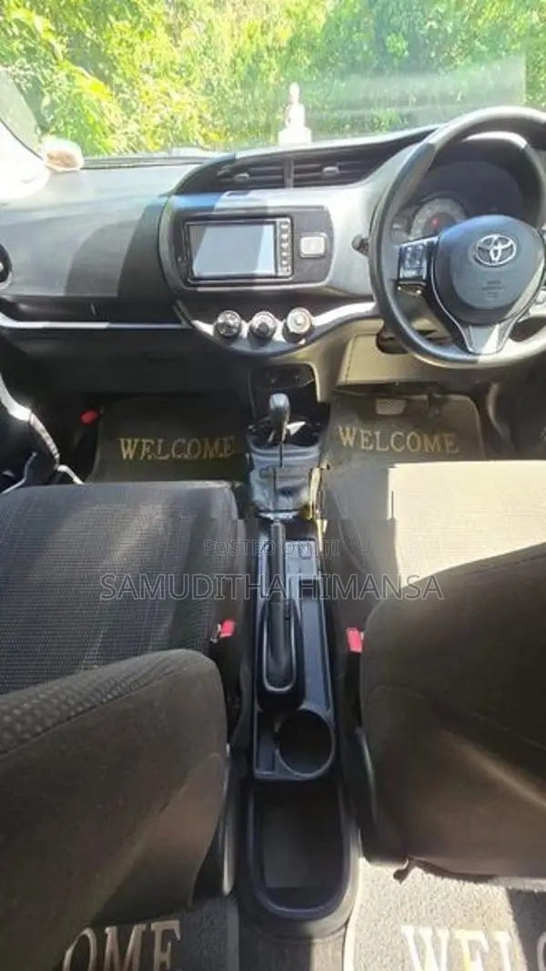 Toyota Vitz 2017
