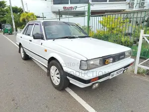 Nissan Sunny B12 1986