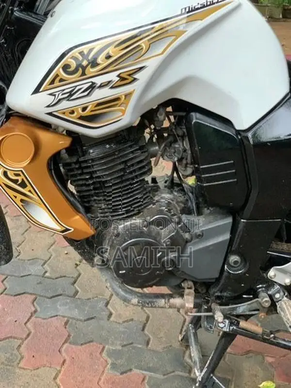 Yamaha FZS V1 2014