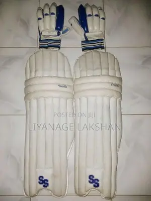 Gloves with Pads Set