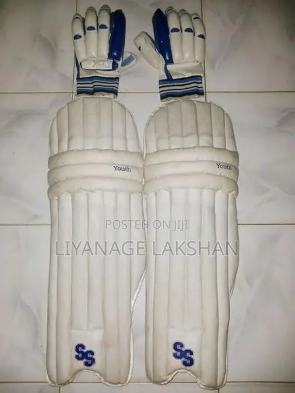 Gloves with Pads Set