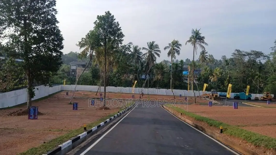 Kadawatha, Kirillawala Land for Sale