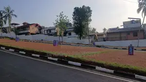 Kadawatha, Kirillawala Land for Sale