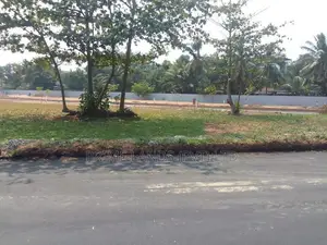 කිරිබත්ගොඩ වත්තල මැදිව බිම්කොටස්