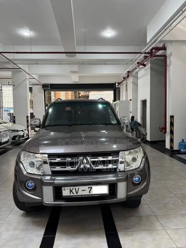 Mitsubishi Montero GLX 2013