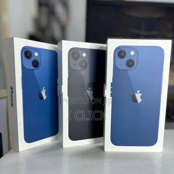 Apple iPhone 13 256GB (Used)