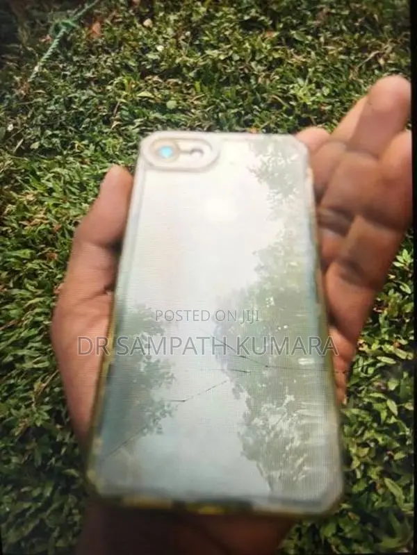 Apple iPhone 7 (Used)